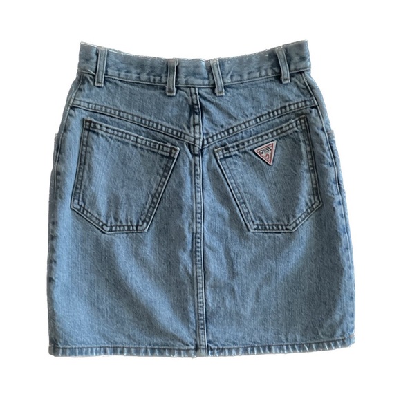 VINTAGE GUESS Denim Mini-Skirt in Light Blue - Picture 3 of 6
